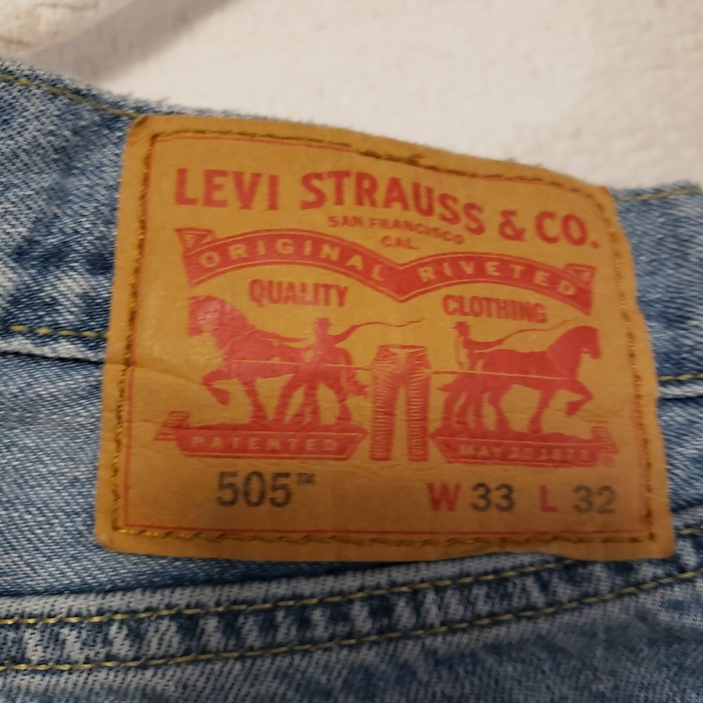 Levi's 505 Men's Jeans 33x32 regular fit straight leg EC